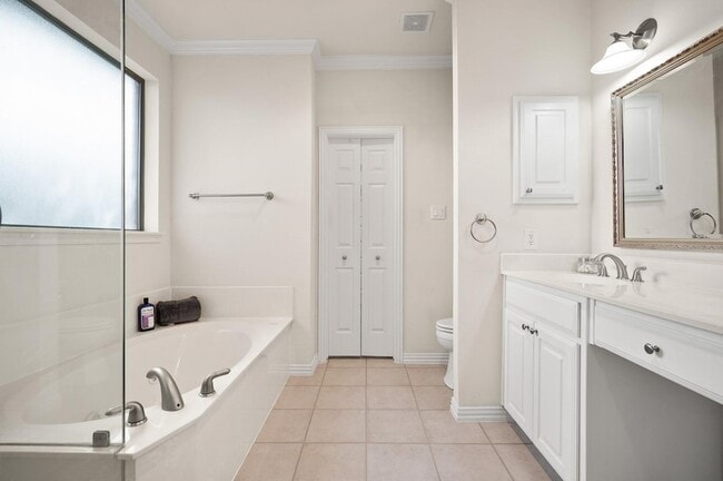 Building Photo - 4209 Sexton Ln