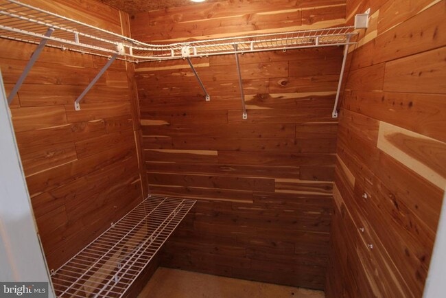 Building Photo - 7923 Ridge Ave