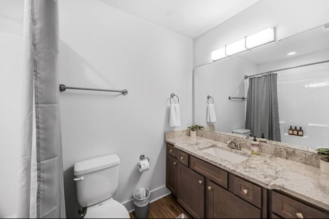 Building Photo - 3 Bed, 2.5 Bath - Lucky Penny - Furnished ...