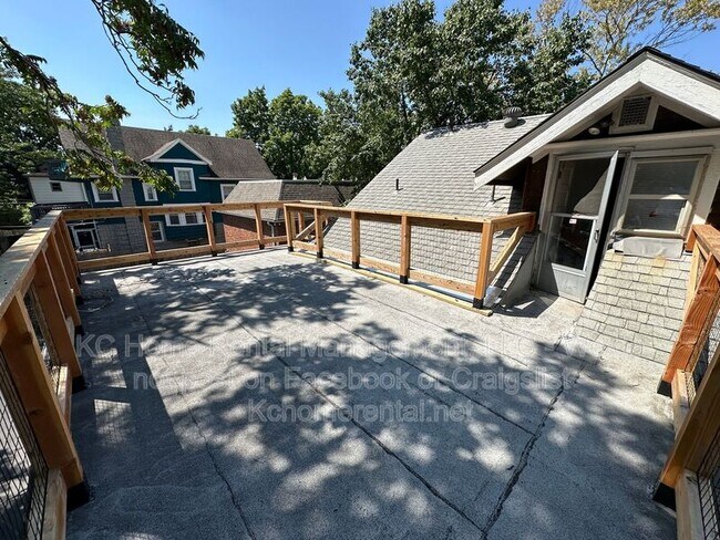 Building Photo - 3631 Pennsylvania Ave