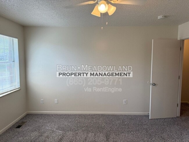 Building Photo - 8676 Tervada Dr