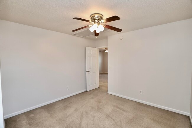 Building Photo - 1749 Mossberg Dr