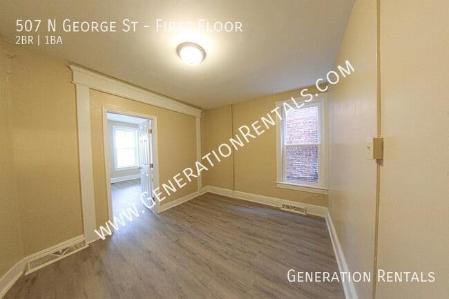 Building Photo - 507 N George St