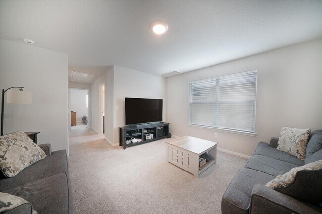 Building Photo - 1228 Vogel Dr