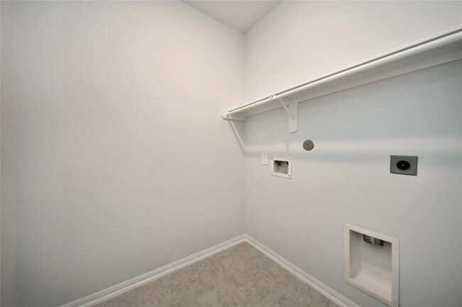 Building Photo - 15102 Wiltshire Castle Ln