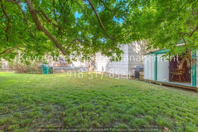 Building Photo - 2 Bed | 1 Bath in Tulsa!