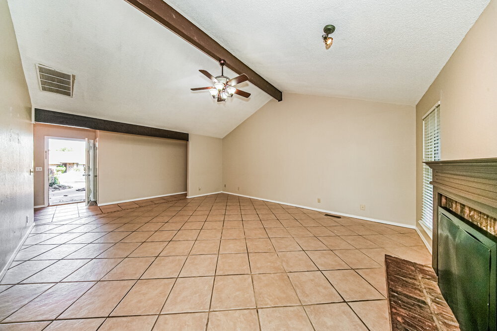 Building Photo - 8117 Turtle Dove Dr
