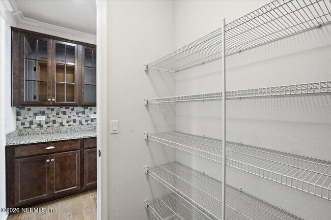 Building Photo - 102 Ann Scott Dr