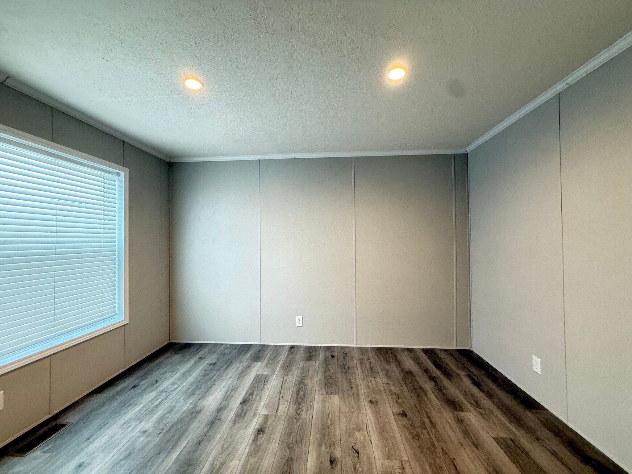 Building Photo - 29647 Erie Ct