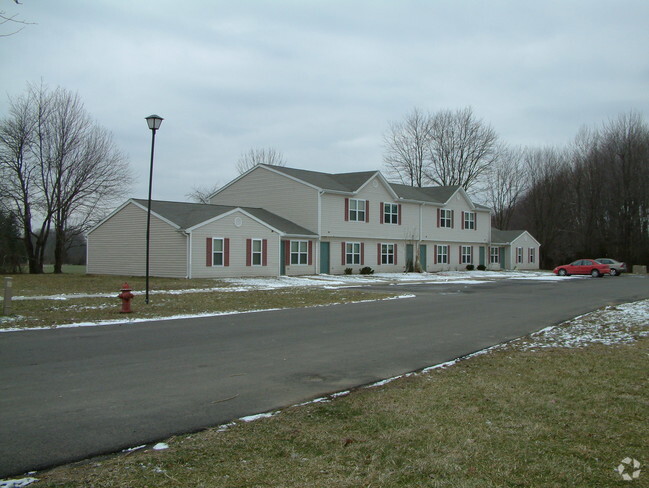 Building Photo - Clermont Villa Apartments