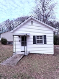 Building Photo - 537 Robertson St