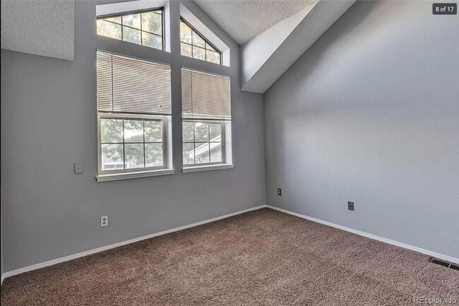 Building Photo - 942 S Walden St