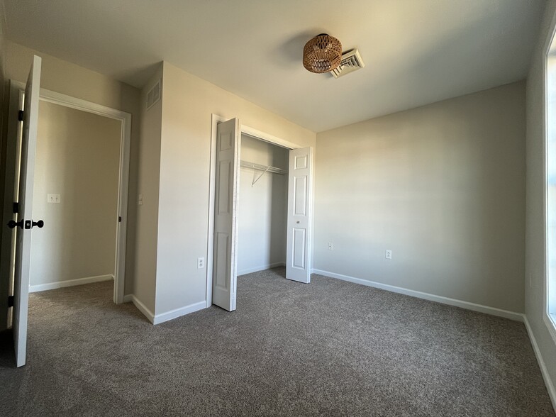 Building Photo - 112 W S St