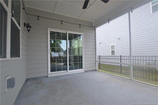 Building Photo - 977 Bristol Bridge Dr