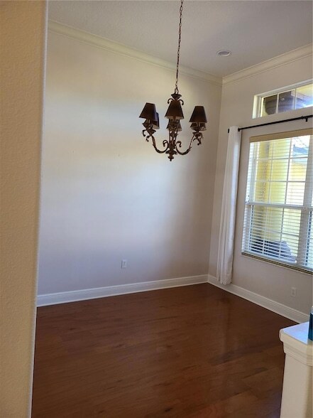 Building Photo - 9996 Cherry Hills Ave Cir