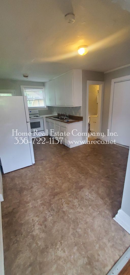 Building Photo - 1321 Cunningham St