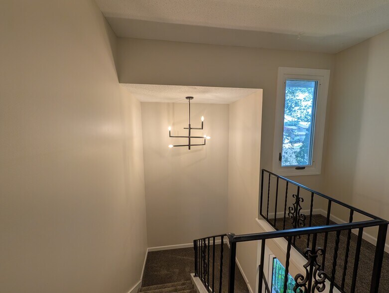 Building Photo - 3784 Cedarwood Ct