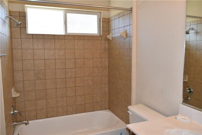 Building Photo - 14409 Rountree Ranch Ln