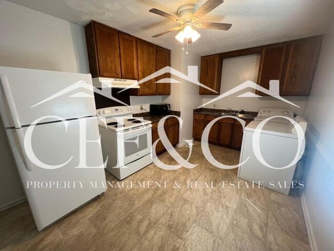 Building Photo - 403 Bethlehem Dr