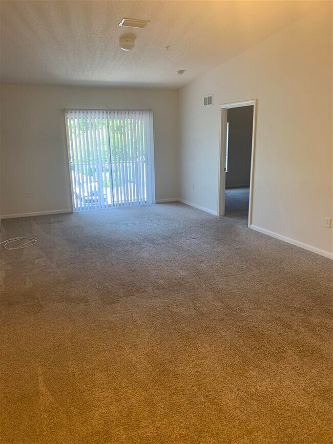Building Photo - 2720 Golden Lake Loop