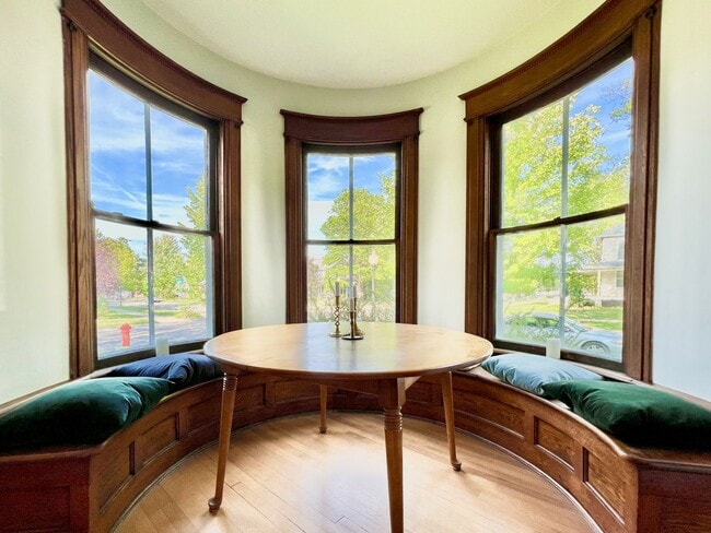 Building Photo - Victorian Gem in the Heart of Downtown – F...