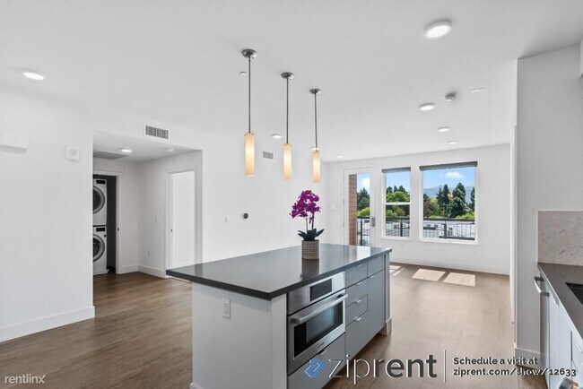 Building Photo - 2 br, 2 bath Condo - 3768 Capitol Ave, Fre...