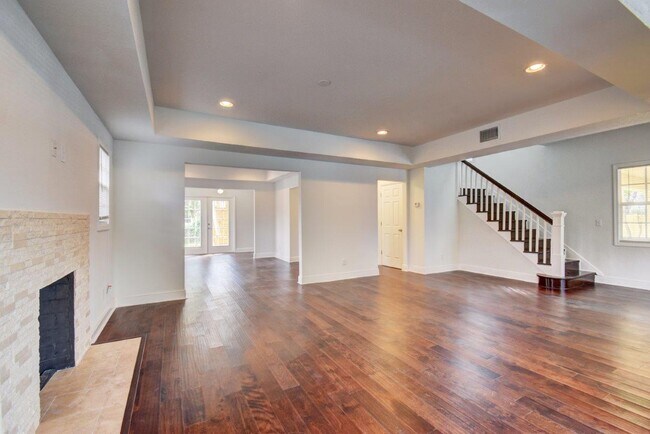 Building Photo - 340 Walton Blvd