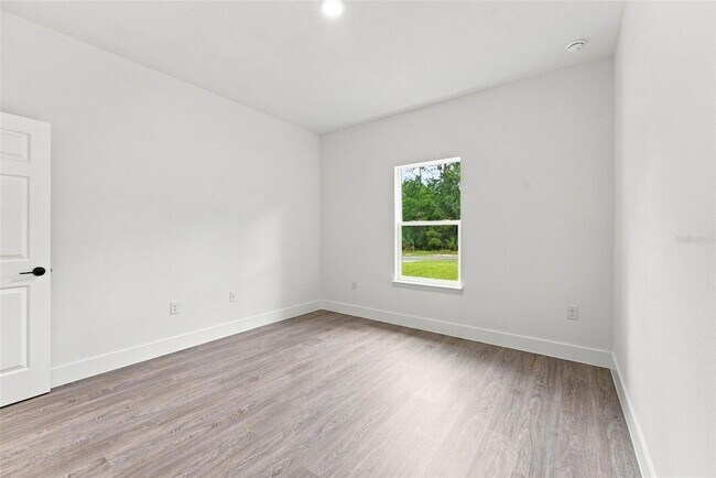 Building Photo - 143 Gondolier Pl