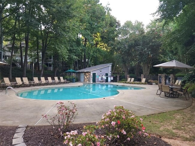 Building Photo - 602 Wynnes Ridge Cir SE