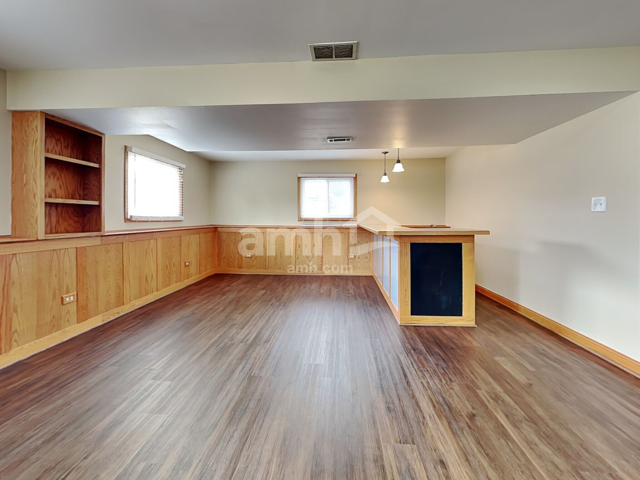 Building Photo - 2113 Cumberland Dr