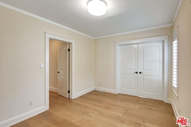 Building Photo - 135 N Gower St