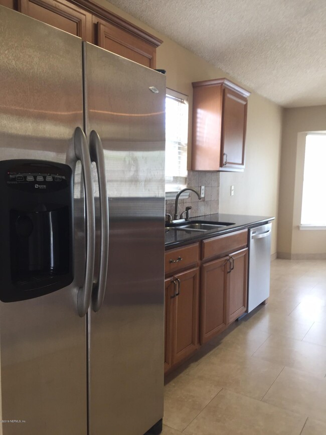 Building Photo - 12390 Casheros Cove Dr S