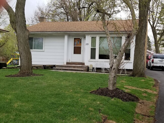 Primary Photo - 115 Wellington Ave