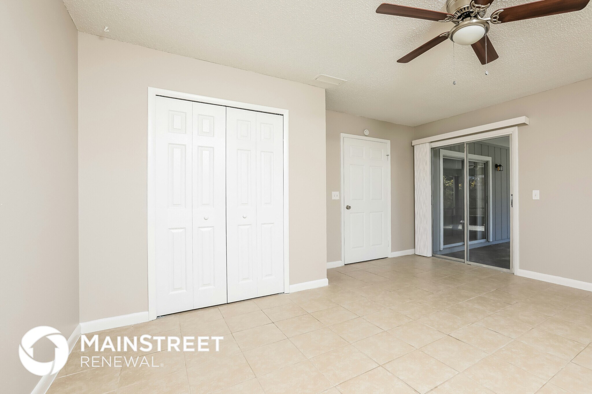 Building Photo - 1830 Hallcrest Dr