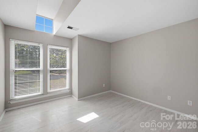 Building Photo - 18841 Vineyard Point Ln