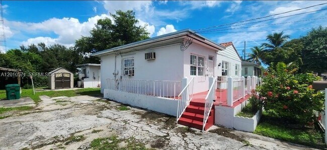 Building Photo - 405 NW 64th St