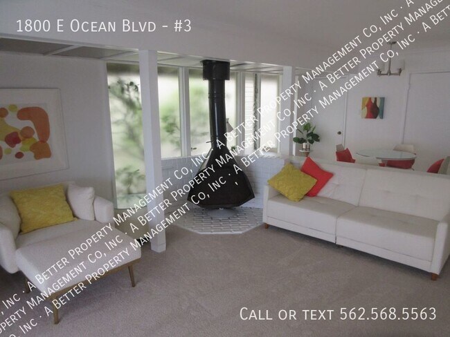 Building Photo - Historic FULLY FURNISHED Mid-Century Moder...