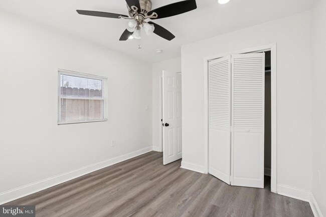 Building Photo - 746 Pine St