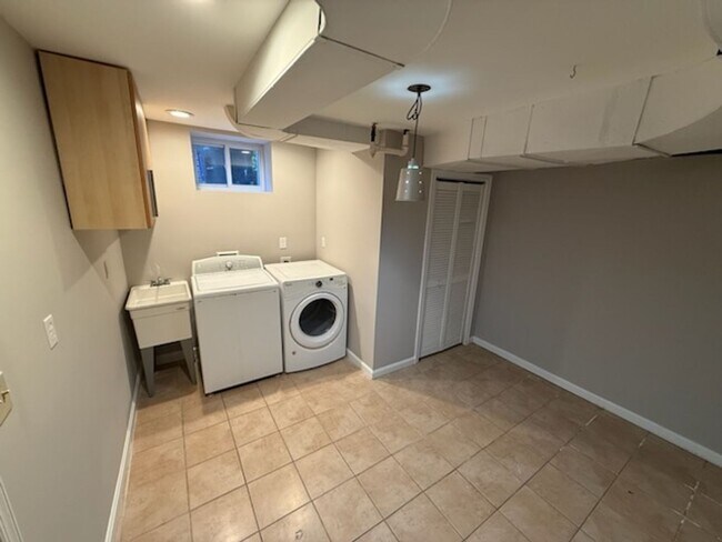 Building Photo - 4127 45th St NW