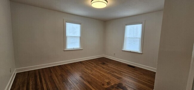 Building Photo - Peaceful Country Living Just Minutes from Nashville!