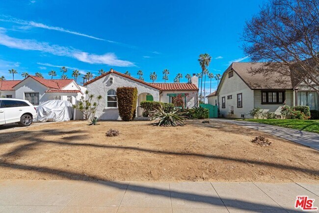 Primary Photo - 5606 S Rimpau Blvd