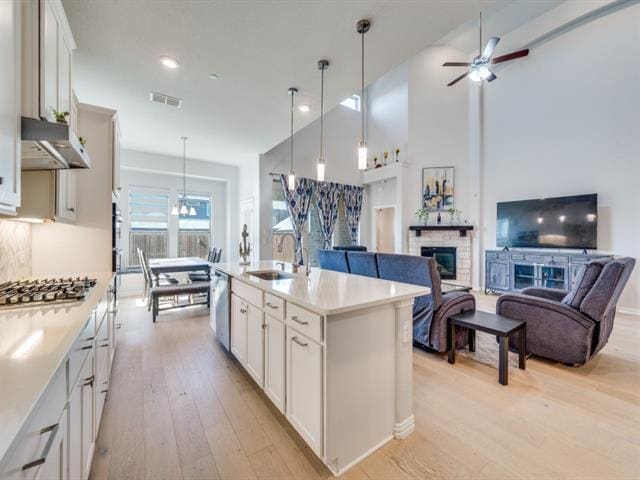 Building Photo - 2094 Creekbluff Cir