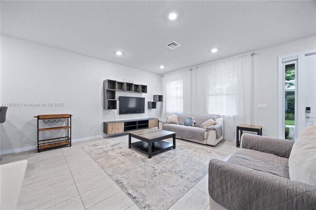 Building Photo - 5180 Eucalyptus Dr