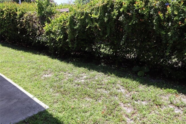 Building Photo - 1341 NE 5th Terrace