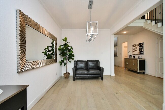 Building Photo - 8922 Stanley Oak Dr