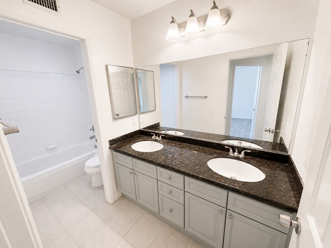 Building Photo - 5178 Corte Vistora