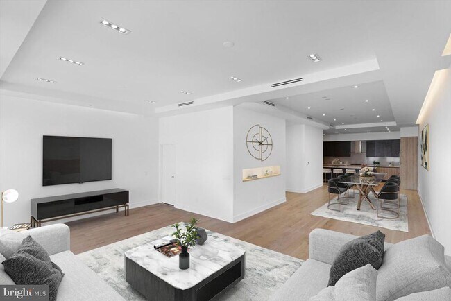 Building Photo - 724 Chestnut St