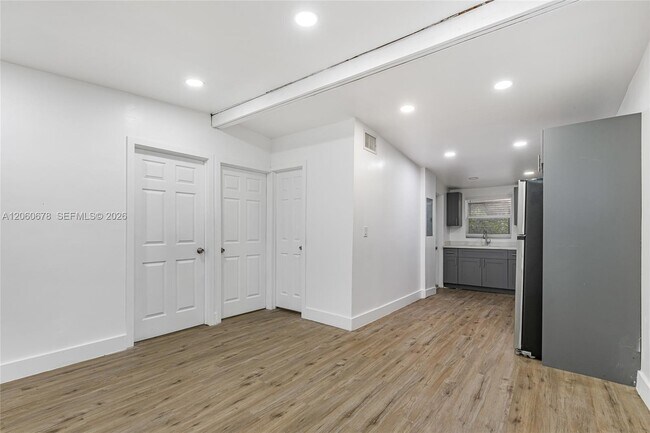 Building Photo - 2290 Rutland St