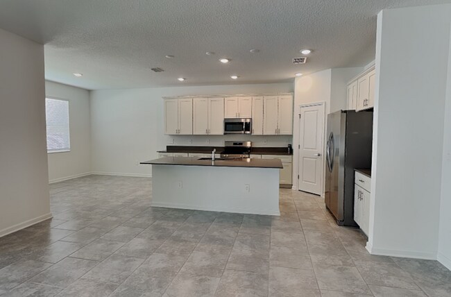 Building Photo - 3132 Country Side Dr