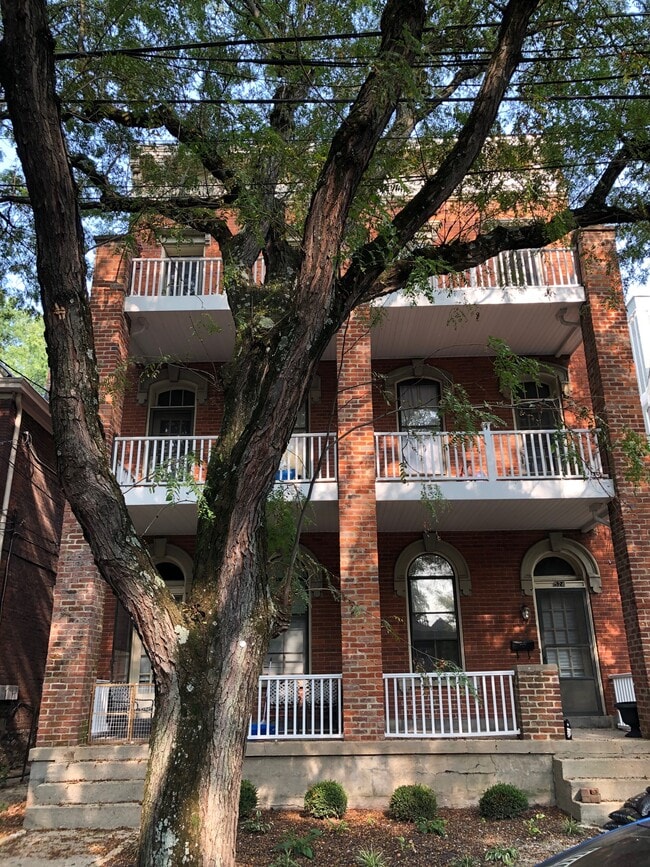 Primary Photo - 522-524 Garrard St.